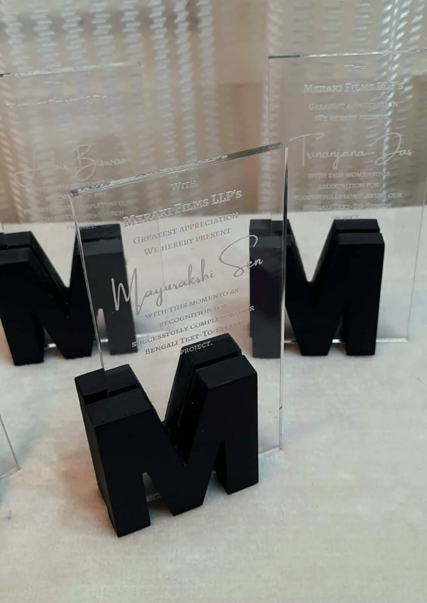 Custom Acrylic Momento for Corporate Gifting