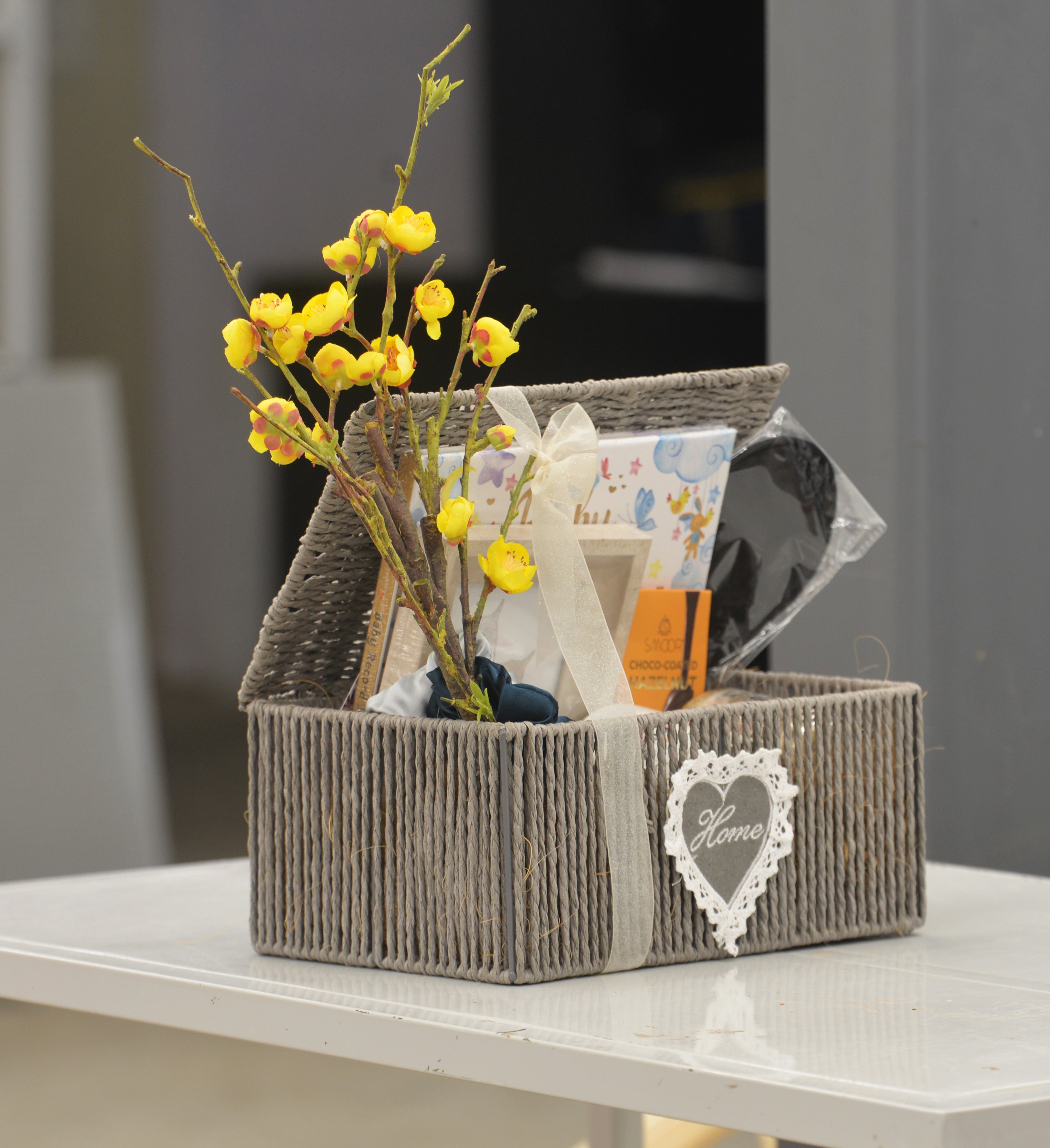 Baby Shower Gift Hamper for Mom-to-Be | Luxury Wicker Basket with Keepsake Gifts