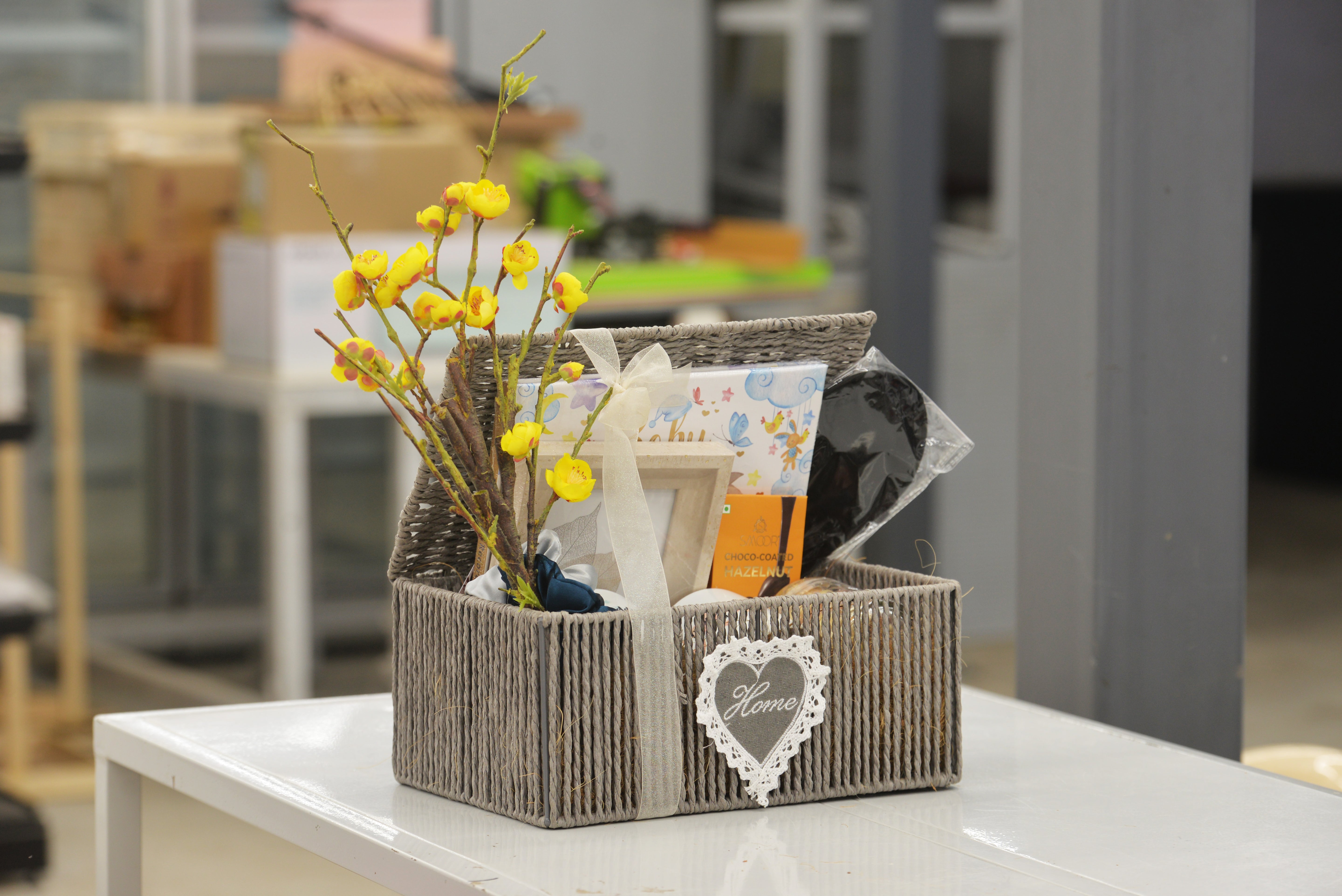 Baby Shower Gift Hamper for Mom-to-Be | Luxury Wicker Basket with Keepsake Gifts