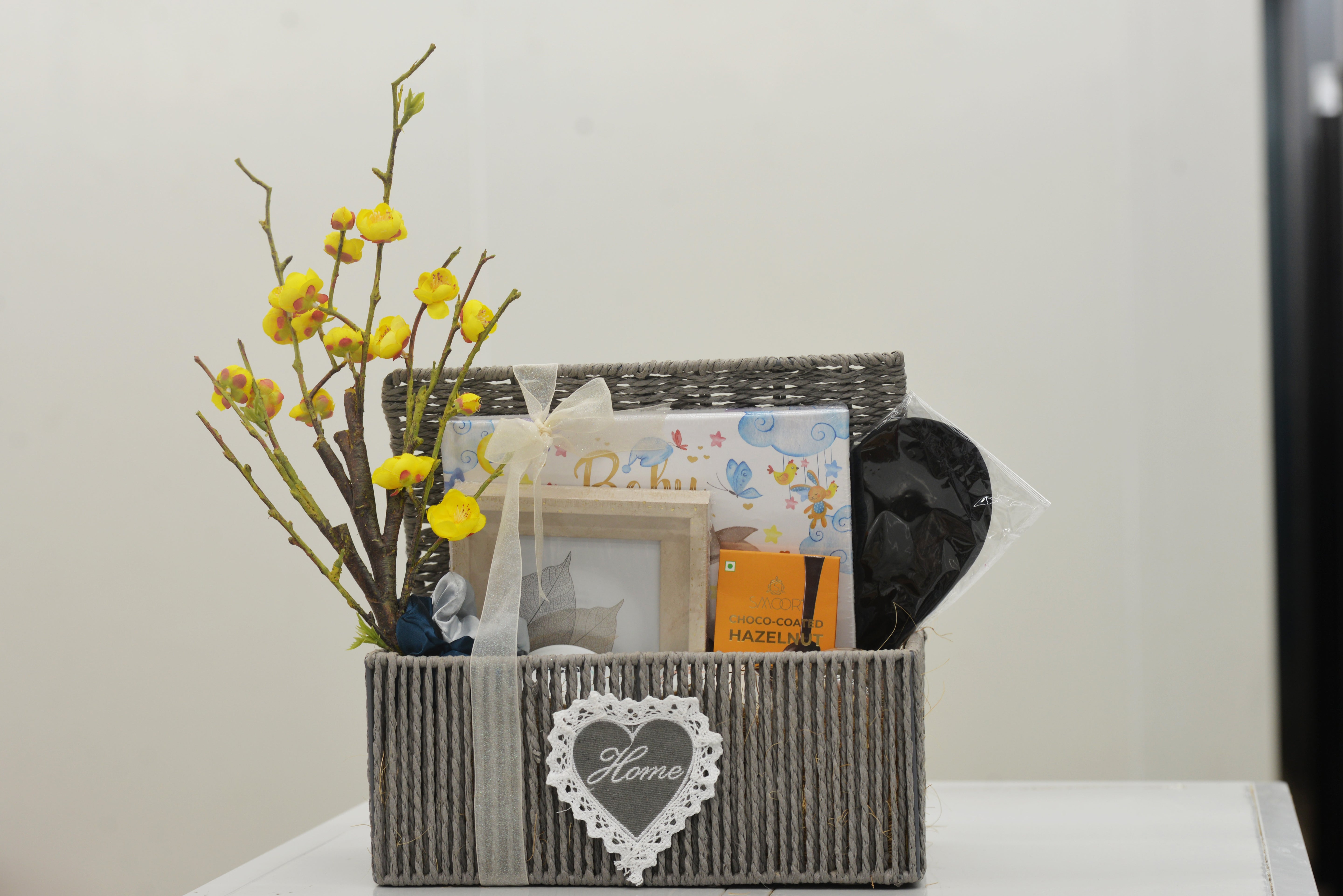 Baby Shower Gift Hamper for Mom-to-Be | Luxury Wicker Basket with Keepsake Gifts
