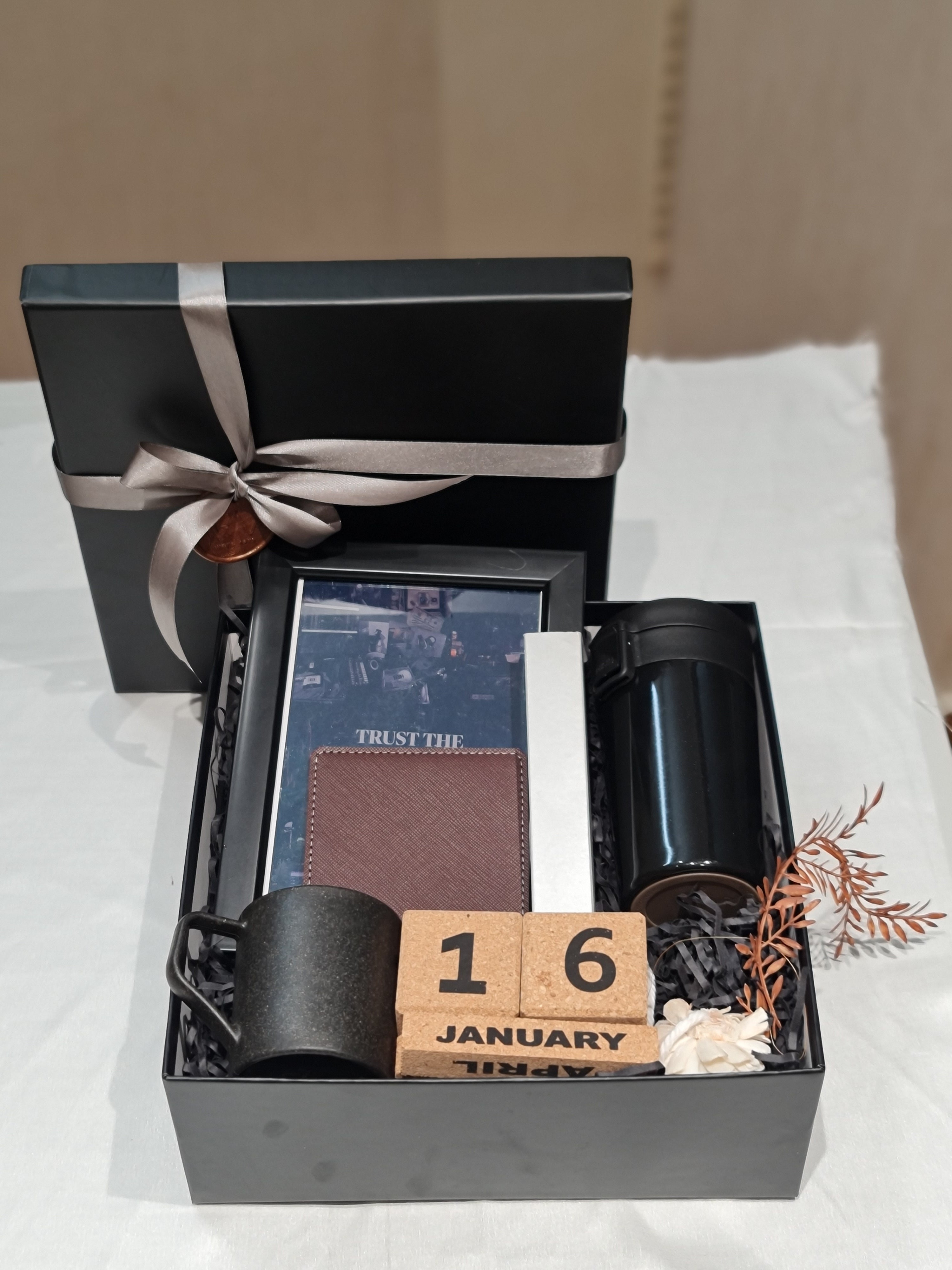 Black Corporate Hamper Box - Premium Gift Set