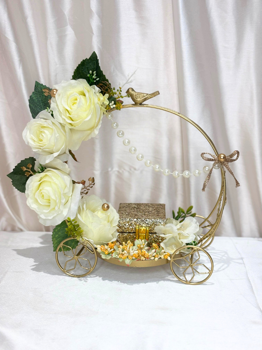 Gold Chariot Ring Platter with White Roses Decoration