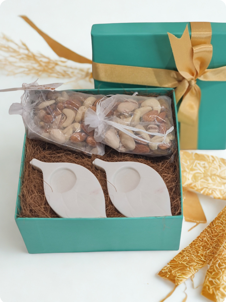 Gilded Hamper Gift Box - Perfect for Return Gifts