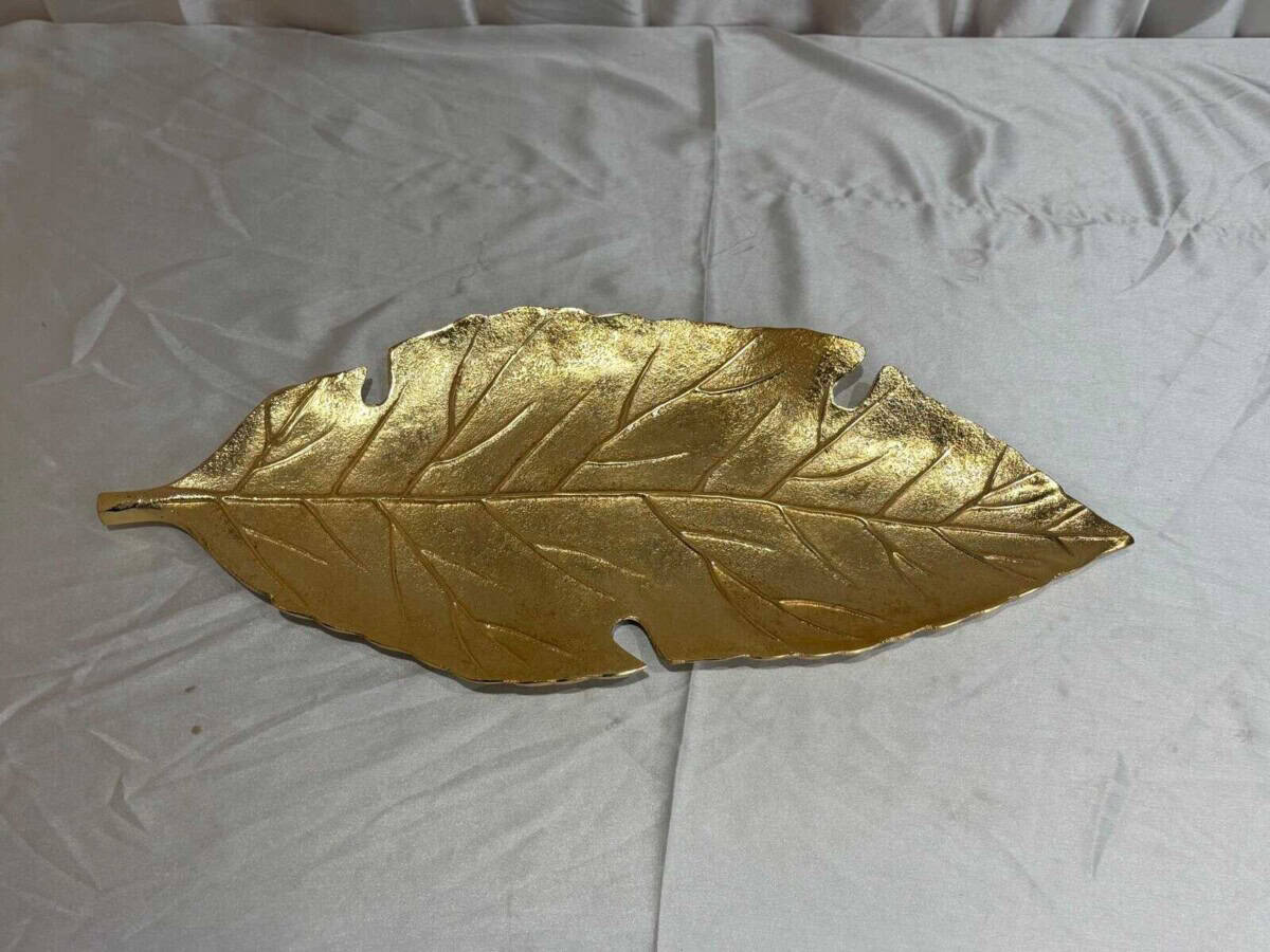 Decorative Big Leaf Serving Tray & Gifting | WrapArts