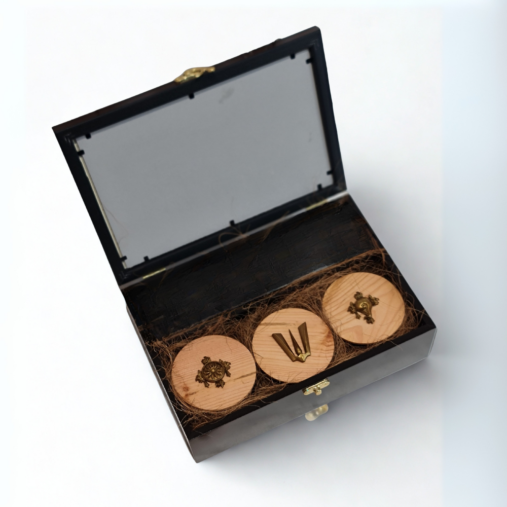 Divine Maha Vishnu Pooja Box with 3 Jars
