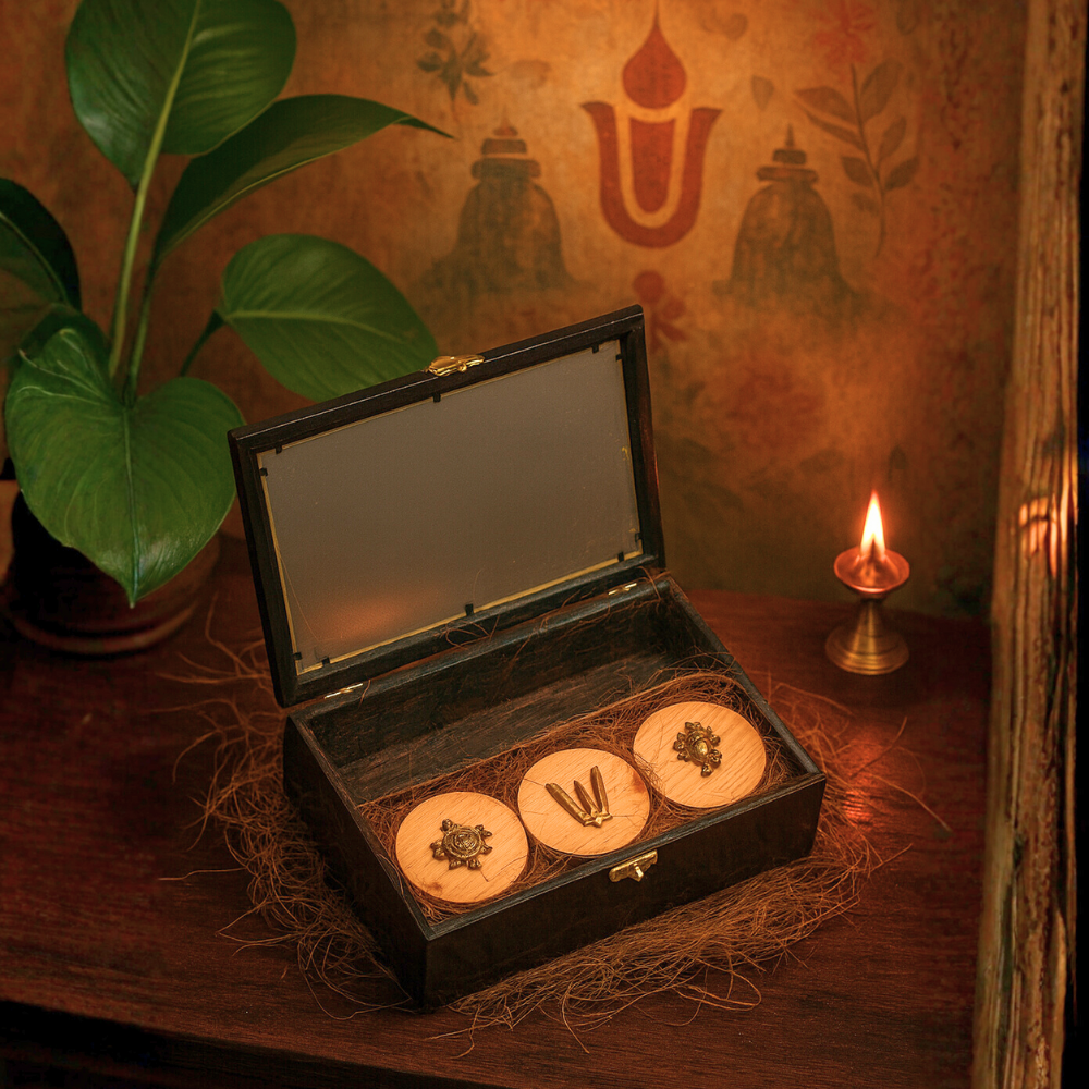 Divine Maha Vishnu Pooja Box with 3 Jars