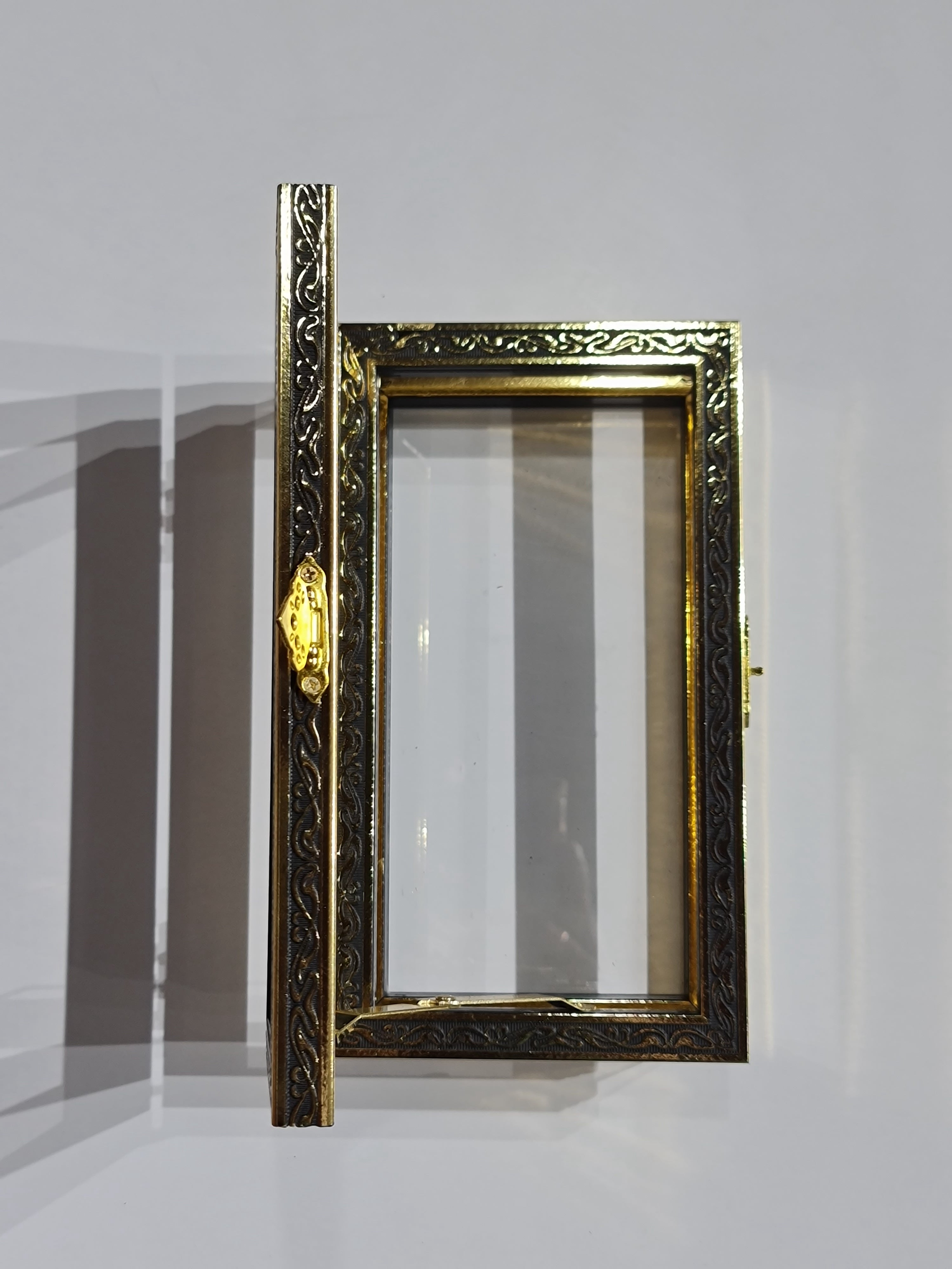 Acrylic Gift Box - Gold Border & Acrylic Base