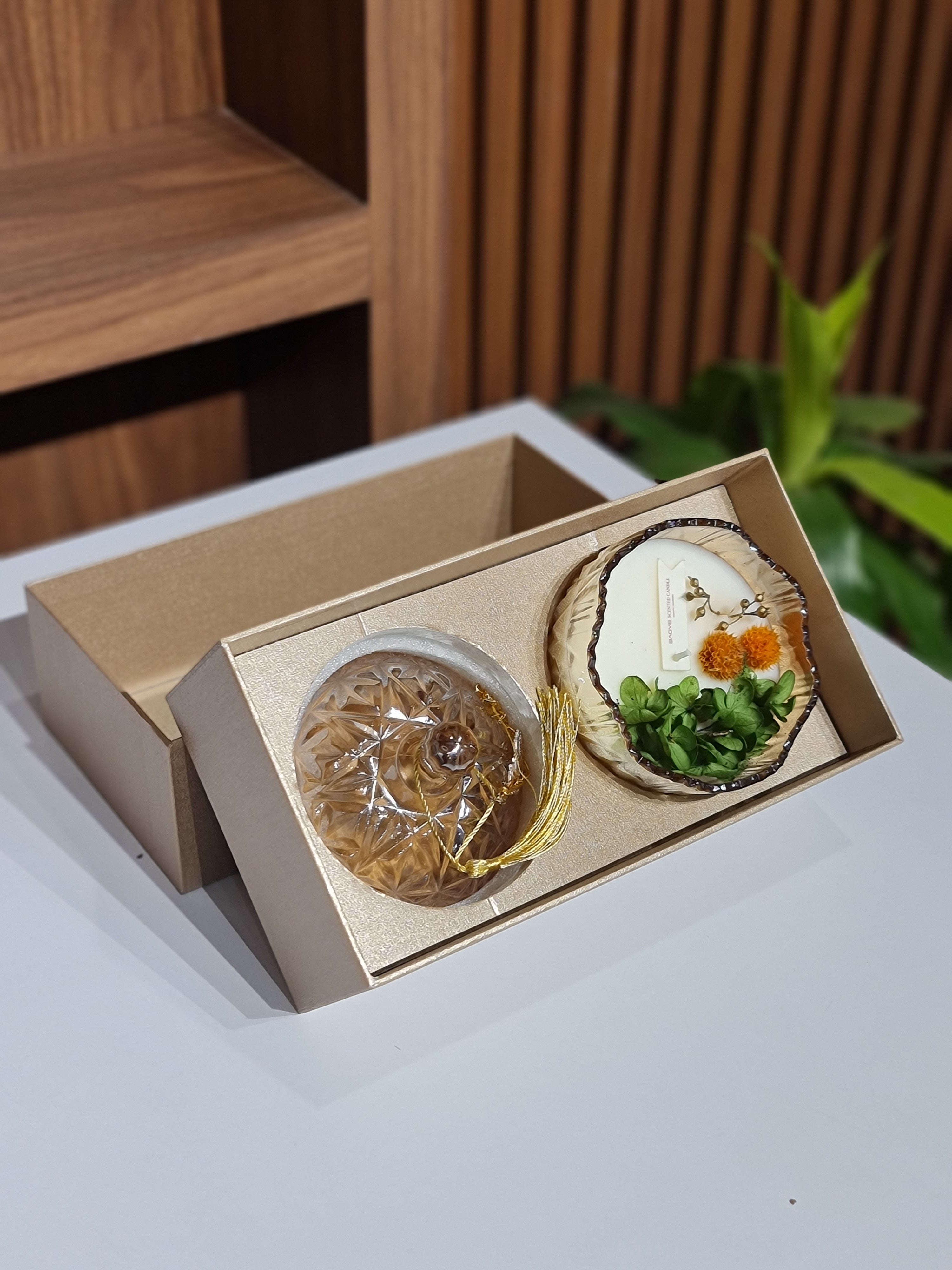 Aromatherapy scented candle with Decorative Glass Jar - Gift for Her, Women's day special