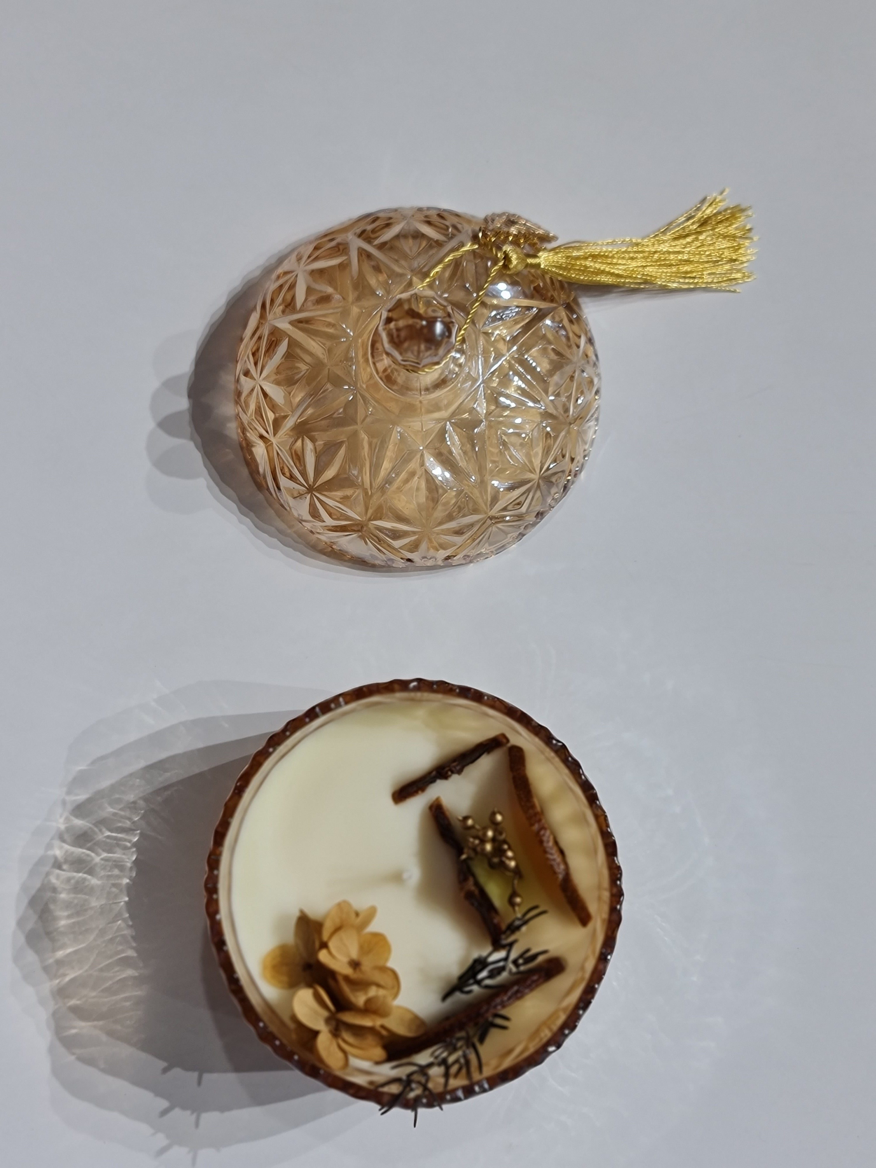 Aromatherapy scented candle with Decorative Glass Jar - Gift for Her, Women's day special