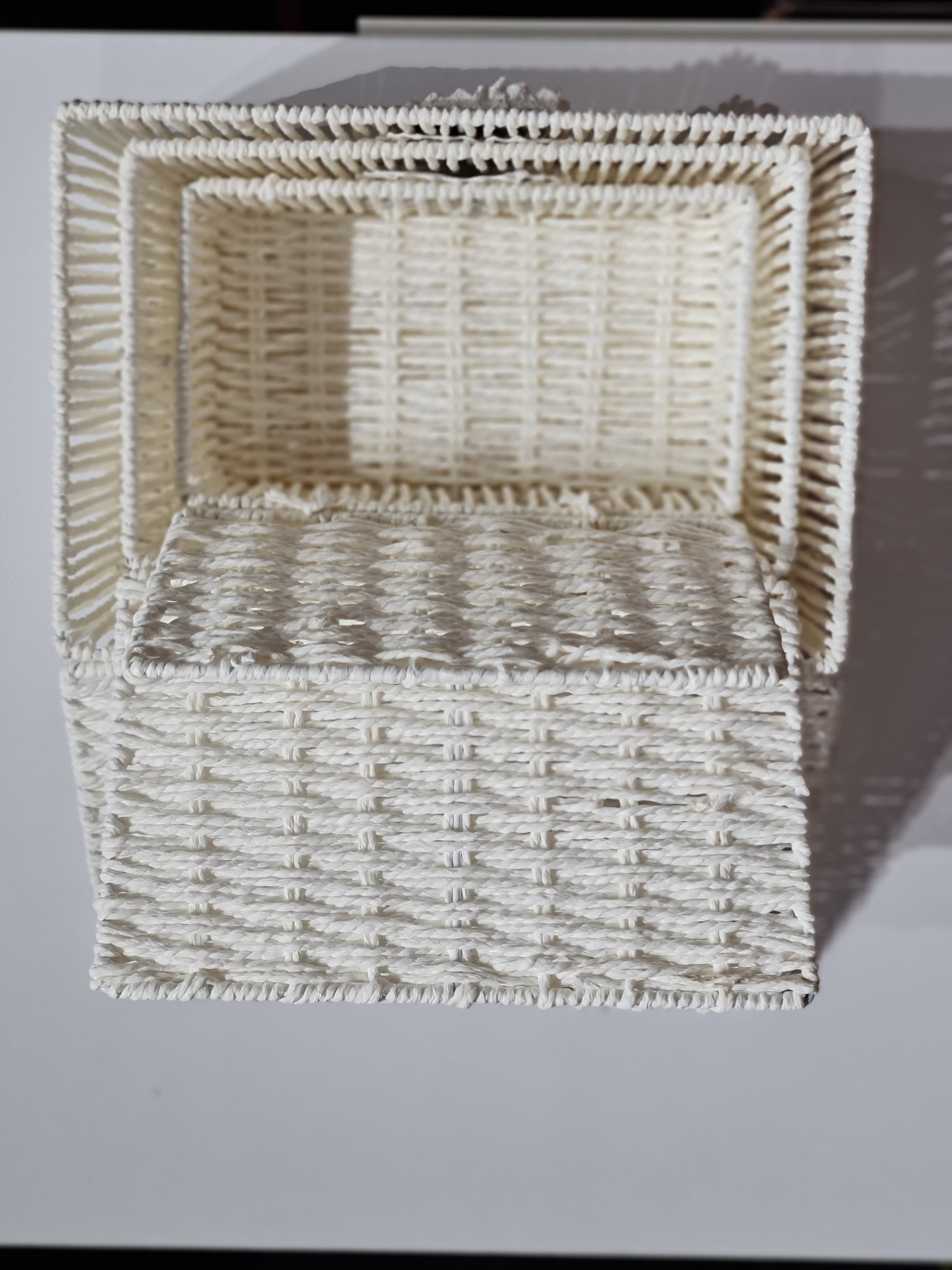 White Wicker Storage Basket with Lid — Small, Medium & Large