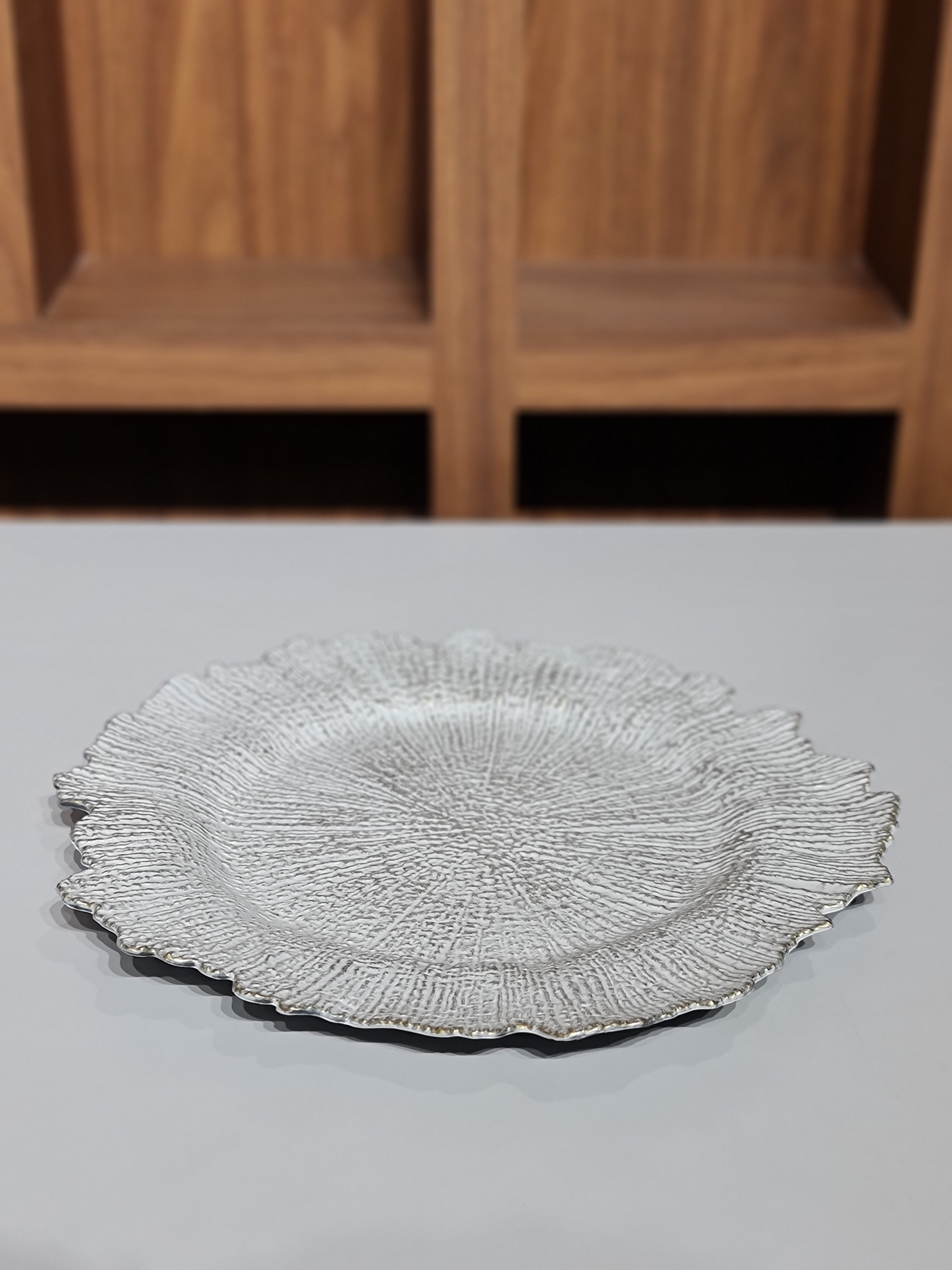 Set of 6 White Reef Charger Plates | 13.38" Wavy Edge Grooved Design
