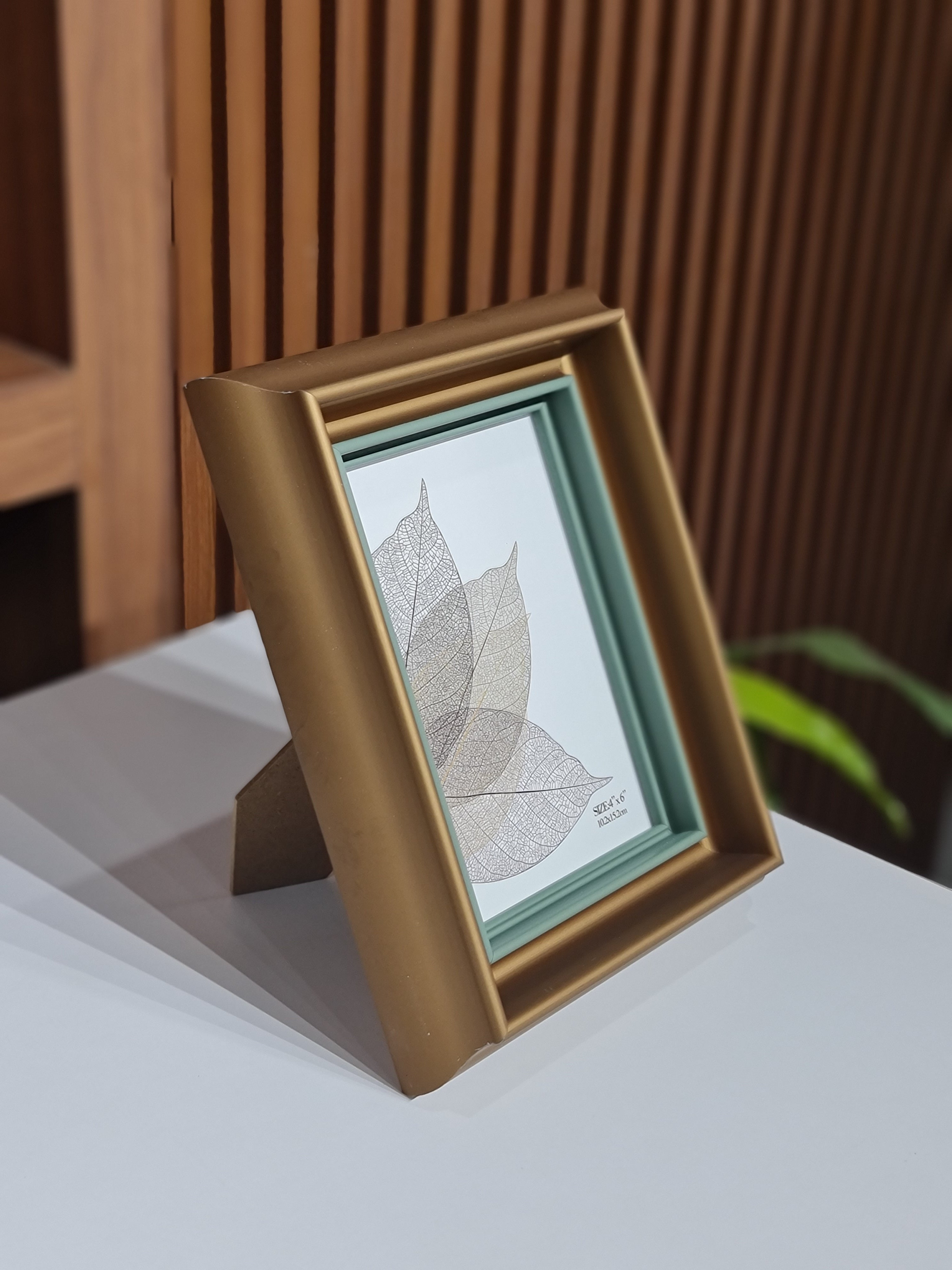 Classic Gold Table Top Photo Frame – Perfect For Table Decor