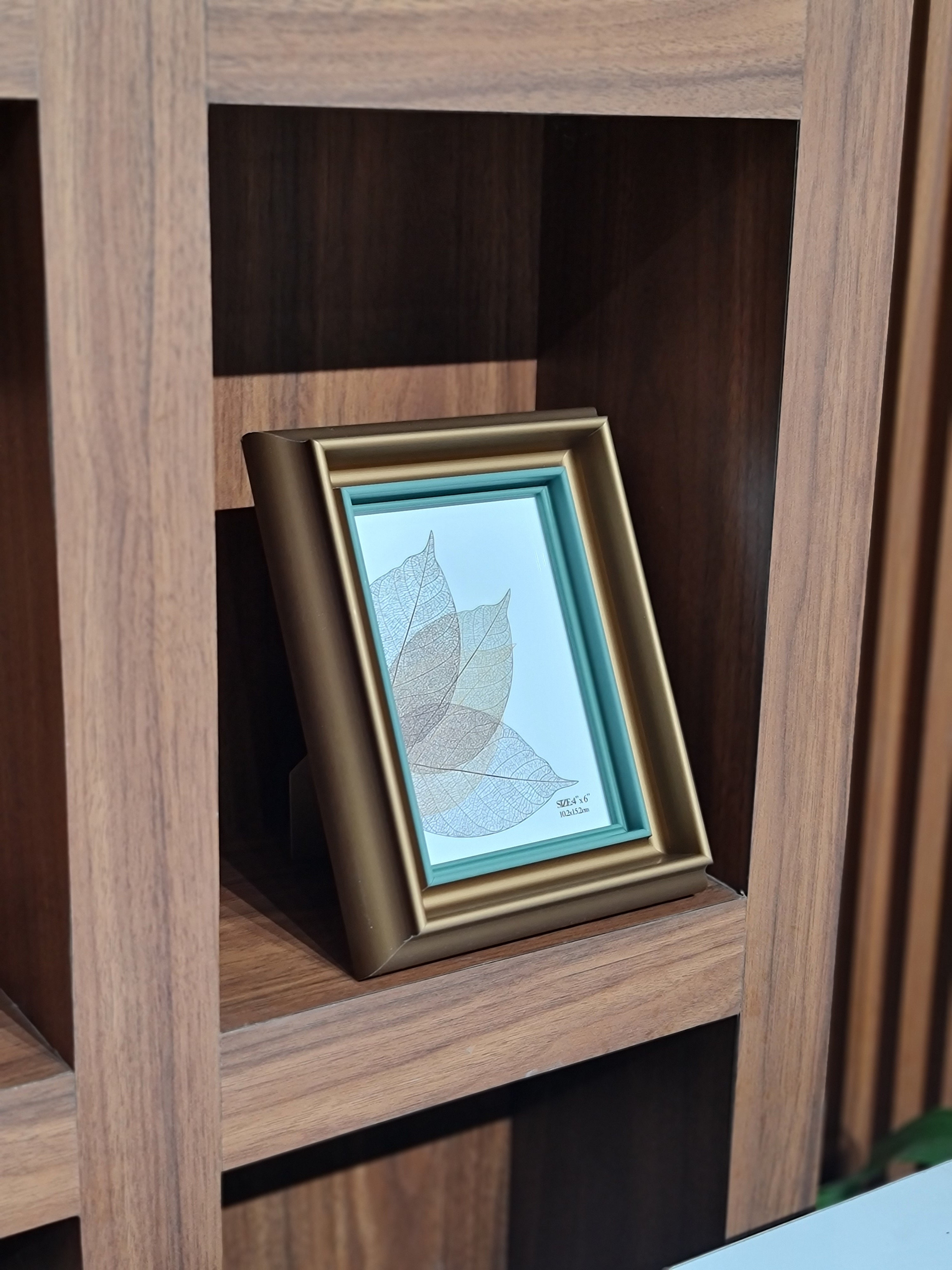 Classic Gold Table Top Photo Frame – Perfect For Table Decor