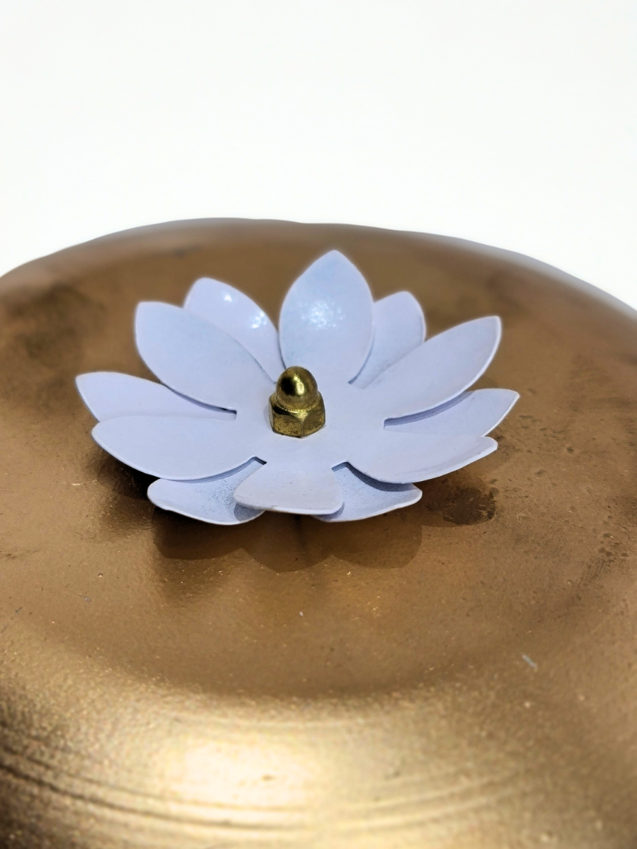 Thamboolam White & Gold Decorative Flower-Top Storage Jar with Decoration Kit