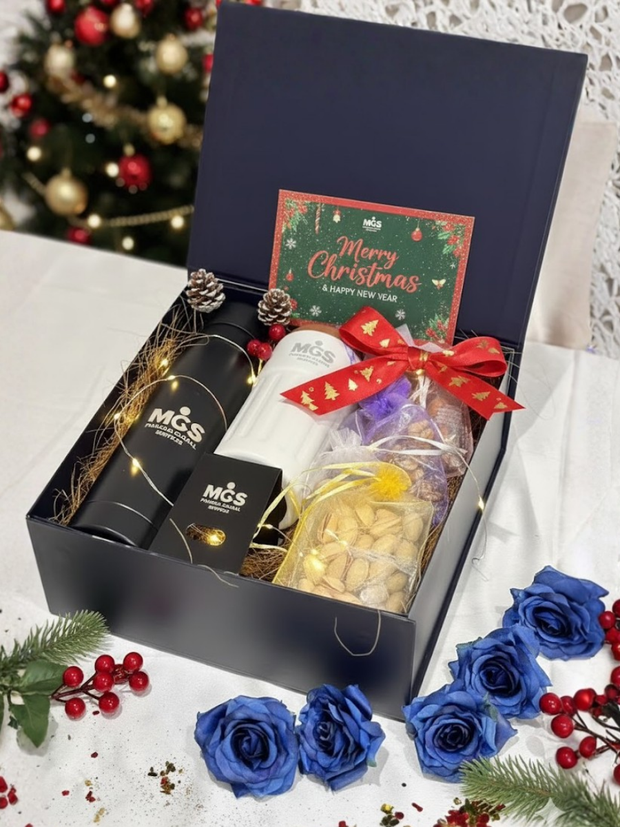 Personalised Happy New Year & Merry Christmas Premium Corporate Gift Hamper