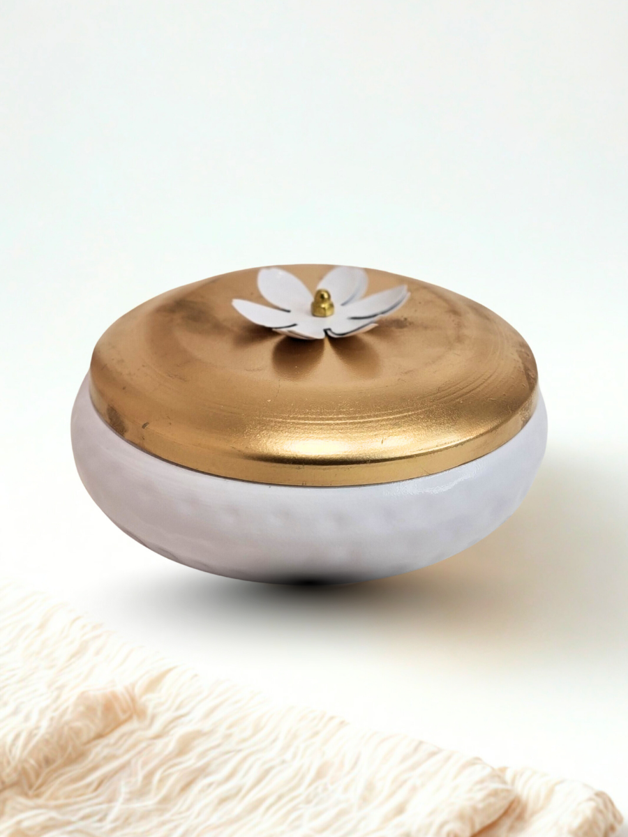 Thamboolam White & Gold Decorative Flower-Top Storage Jar with Decoration Kit