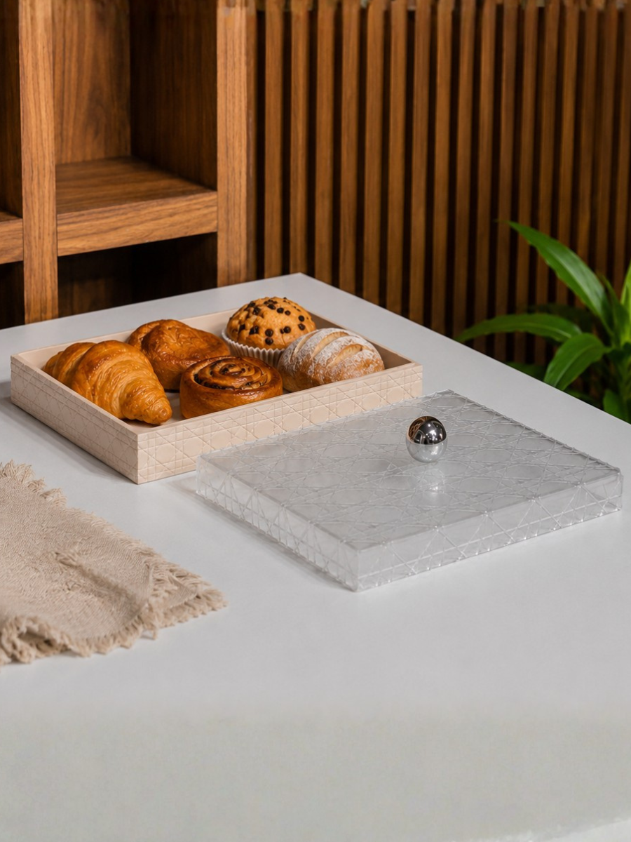 Cannage Crystal Lid Luxury Pastry & Décor Box — Cream & Silver