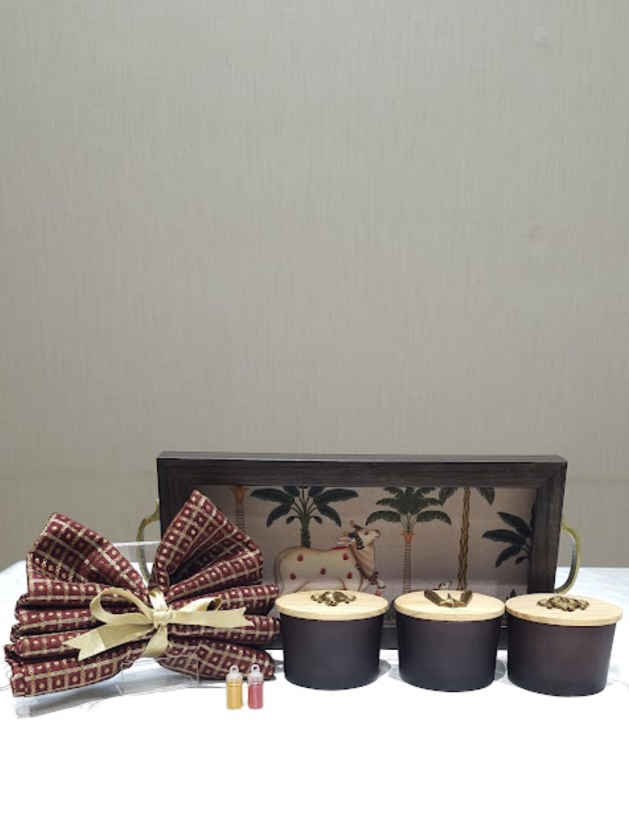 Traditional Thamboolam Gift with Shanka Chakra Nama