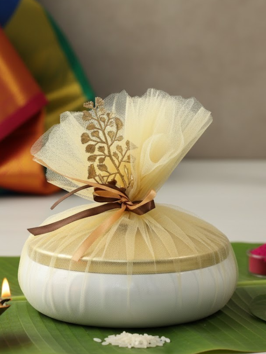 Thamboolam White & Gold Decorative Flower-Top Storage Jar with Decoration Kit